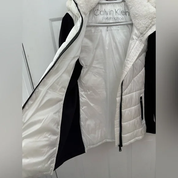Calvin Klein Performance Women's Puffer Jacket in White and Black - Picture 6 of 11